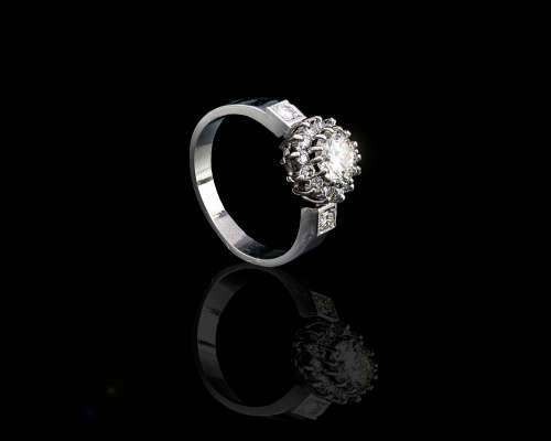 Platinum 8.2 (grams) Round Brilliant Diamond K VVS2 Ring with smalls with  GIA Cert