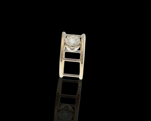 18ct 9.2gr YG and WG 0.90ct RB Q-R Range VS1- with a GIA Certificate