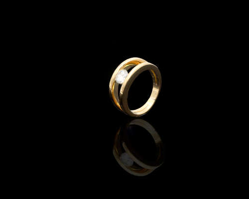 18ct 6.4gr Yellow Gold 0.50ct Round Brilliant Diamond J I2 with a GIA Certificate