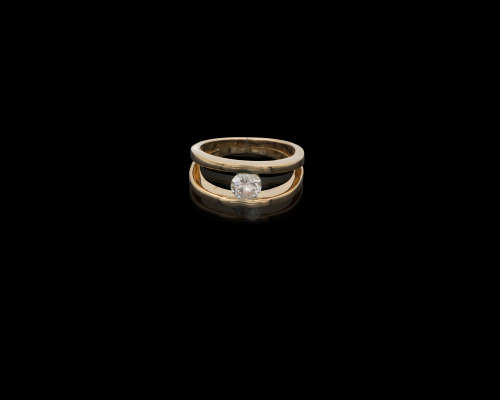 18ct 6.4gr Yellow Gold 0.50ct Round Brilliant Diamond J I2 with a GIA Certificate