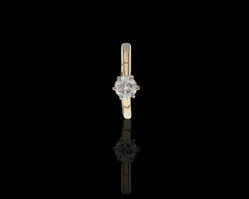 14ct (2.4 grams) Gold and Diamond solitaire ring