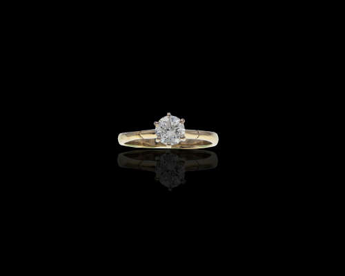 14ct (2.4 grams) Gold and Diamond solitaire ring