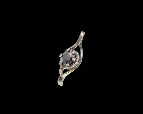 2.3gr, 18ct, white gold 0.95ct Cognac Diamond as the center stone