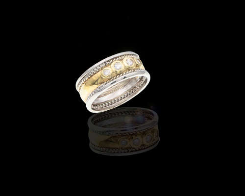9ct (4.7grams) white/yellow gold 4 x Diamond Ring c/w 2 x bands on either side