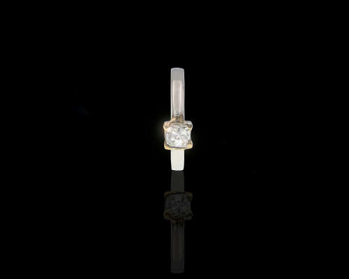Plat (5.2grams) 0.46ct cushion cut Diamond J VVS2 Ring