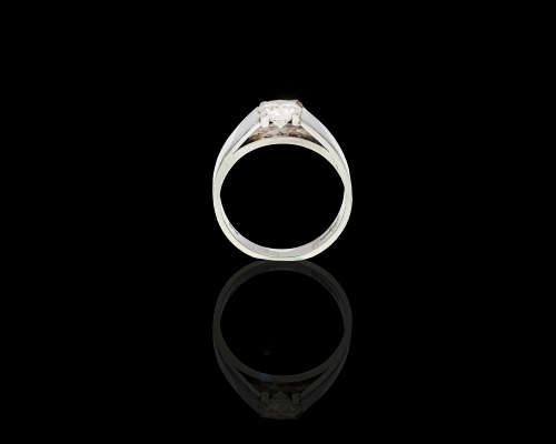 Platinum (5.8grams) Round Brilliant Diamond H I1 Ring with GIA cert