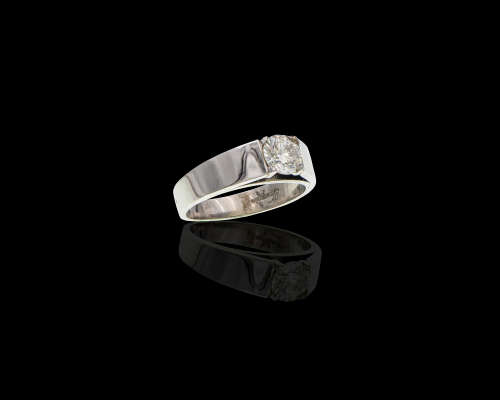 Platinum (5.8grams) Round Brilliant Diamond H I1 Ring with GIA cert