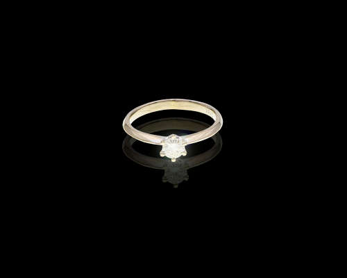 18ct, ,2.1gr, White Gold, 0.273ct Round Brilliant Diamond N VS1 c/w diamond certificate