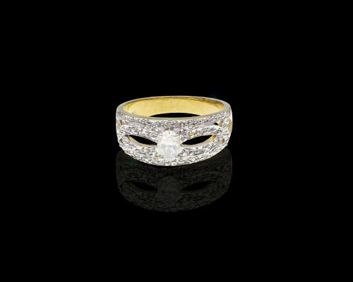 9ct ( 4.9grams) Yellow Gold Oval Cubic Zirconia Ring