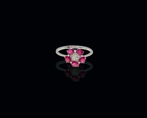 9ct (1.8gr) white gold Cocktail Ring with1.031ct Rubies and Small diamonds