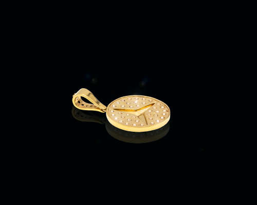 18ct (7.5 grams) Yellow gold and Cubic Zirconias Mercedes emblem pendent