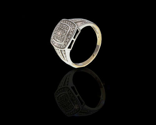 9ct (5.1grams) White Gold 0.001ct round brilliant diamonds with a pave setting ring
