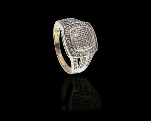 9ct (5.1grams) White Gold 0.001ct round brilliant diamonds with a pave setting ring