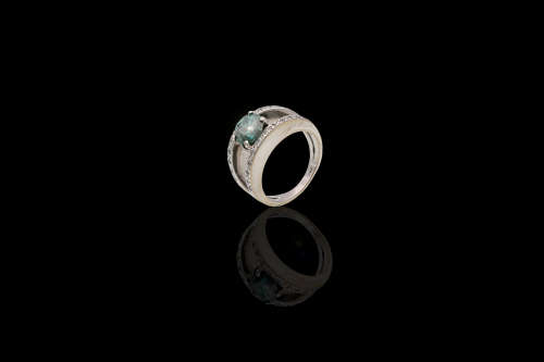 8.9 grams 18 carat White Gold Colour Enhanced Diamond Cocktail Ring