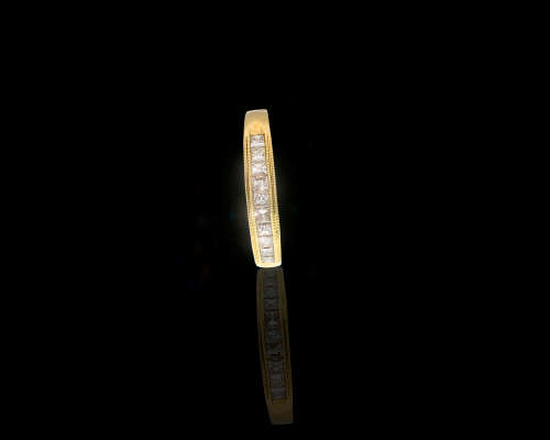 3.6 grams 18 carat Yellow Gold Diamond Half Eternity Band