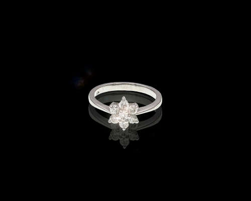 3.5 grams 18 carat White Gold, Diamond Engagement Ring