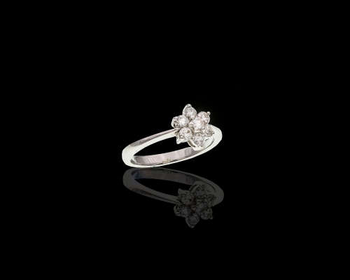 3.5 grams 18 carat White Gold, Diamond Engagement Ring