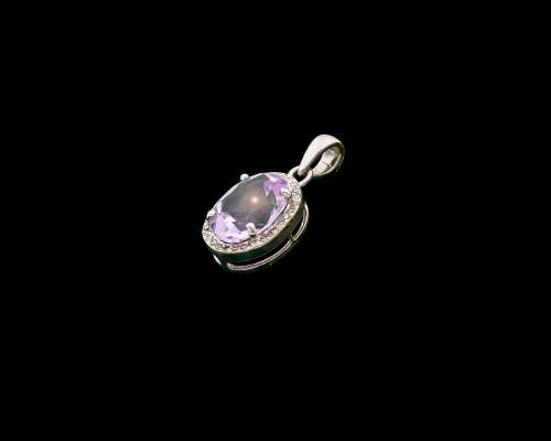 1 gram 18 carat White Gold, Lilac Topaz and Diamond Pendant