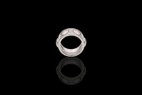 16.9 grams 18 carat White Gold Designer Louis Vuitton Gents Ring  Ring size  P1/2
