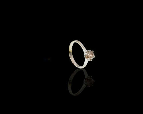 1.8 grams 18 carat White Gold Fancy Diamond Solitaire Ring