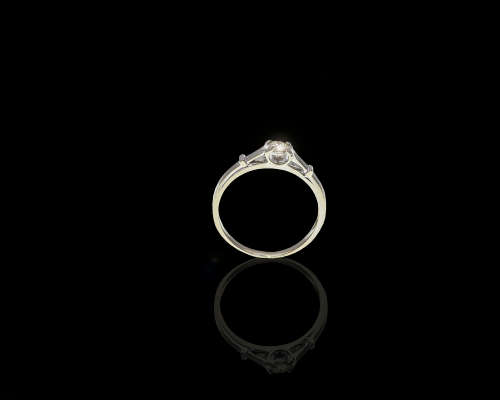 1.7 grams 14 carat White Gold Diamond Solitaire Ring
