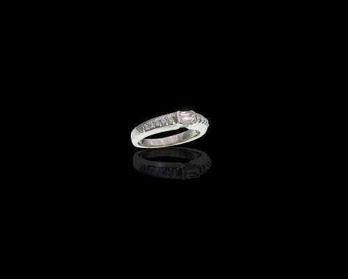 3.4 grams 14 carat White Gold Diamond Engagement  Ring