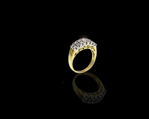 4.3 grams 18 carat Two Tone (Yellow and White Gold) Diamond Cocktail Ring