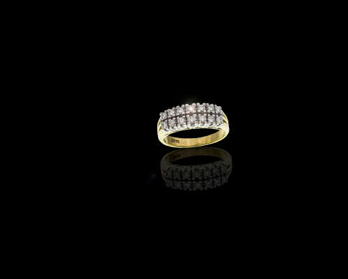 4.3 grams 18 carat Two Tone (Yellow and White Gold) Diamond Cocktail Ring