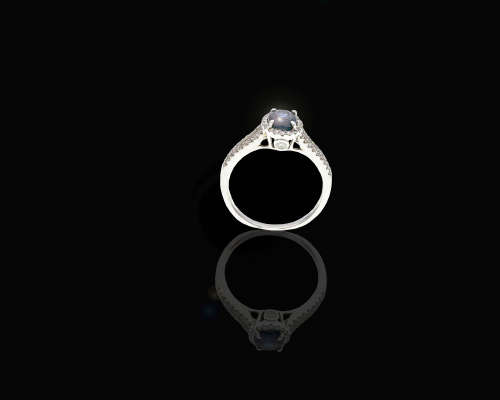 3.15 grams 18 carat White Gold Sapphire and Diamond Ring