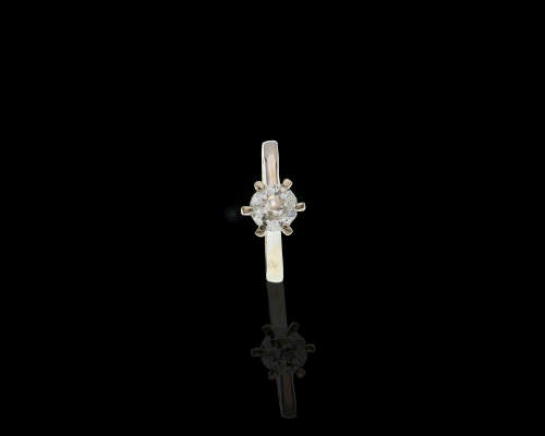 2.8 grams 18 carat White Gold Diamond Solitaire Ring