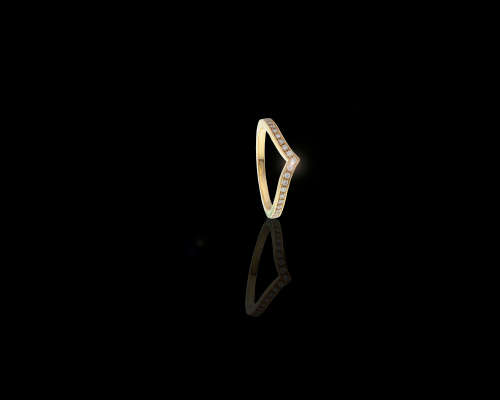 2.7 grams 18 carat Yellow Gold Diamond Half Eternity Wishbone Ring