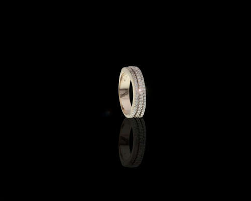 6.2 grams 18 carat White Gold Half Eternity Ring