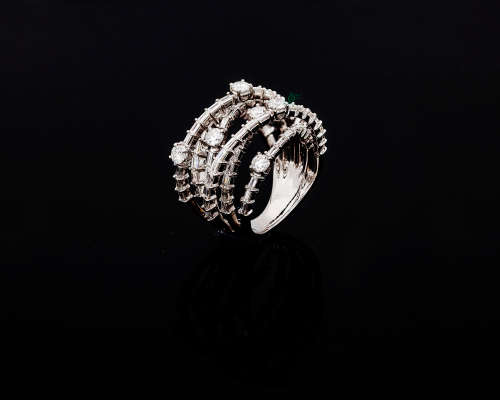 10.5 grams 18 carat White Gold Diamond Half Eternity Cocktail Ring