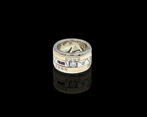 28.8 grams Two Tone Gold and Silver Opheo Design Eternity Ring