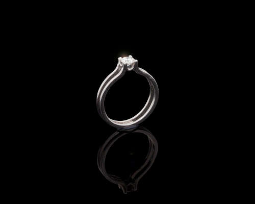 2.6 grams 14 carat White Gold Diamond Solitaire Ring