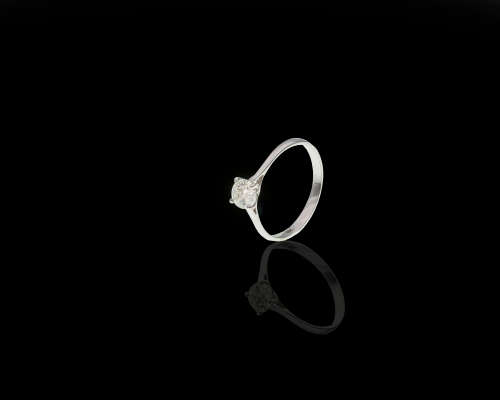 1.4 grams 18 carat White Gold Diamond Solitaire Ring