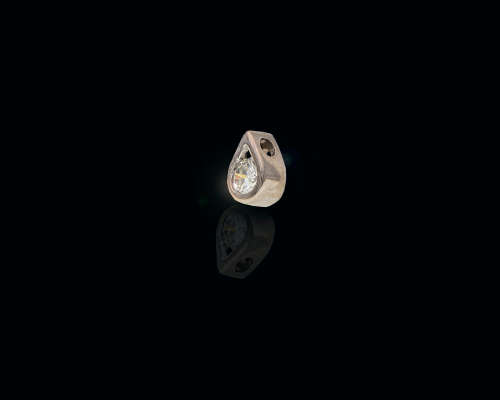 0.8 grams 9 carat White Gold Diamond pendant
