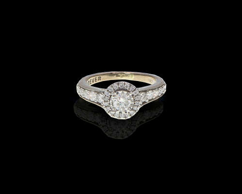 3.7 grams 18 carat White Gold Diamond Halo Engagement Ring