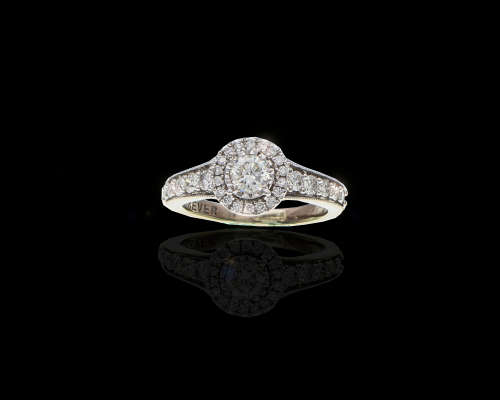 3.7 grams 18 carat White Gold Diamond Halo Engagement Ring