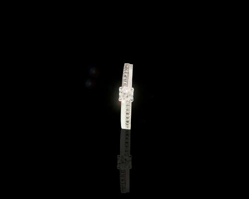 3.3 grams 18 carat White Gold Diamond Engagement Ring