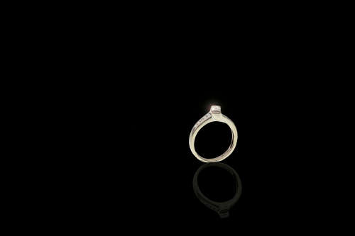 2.6 grams 14 carat White Gold Diamond Engagement Ring