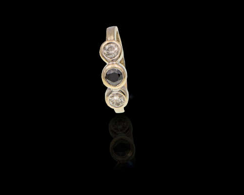 2.6 grams 9 carat White Gold Semi Precious Stone and Diamond Trilogy Ring