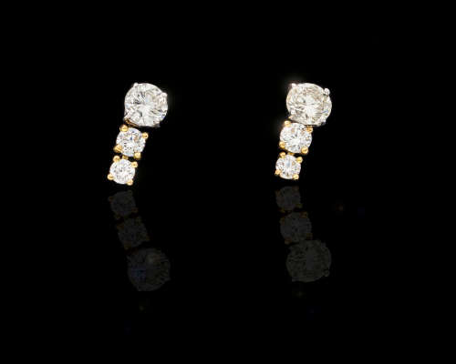 2 grams 9 carat Two Tone (White and Yellow Gold) Diamond Stud Earrings