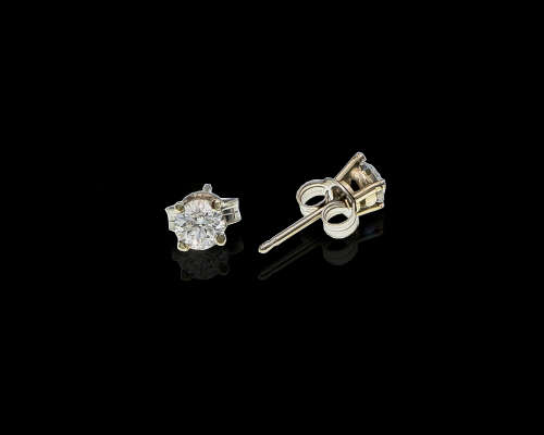 0.7 grams 9 carat White Gold Diamond Stud Earrings