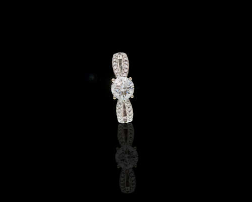 3.4 grams 18 carat White Gold Diamond Engagement Ring