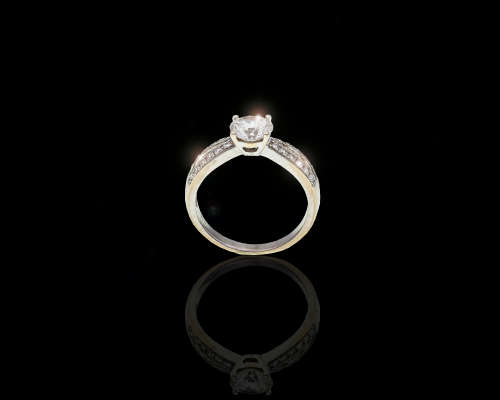 3.4 grams 18 carat White Gold Diamond Engagement Ring