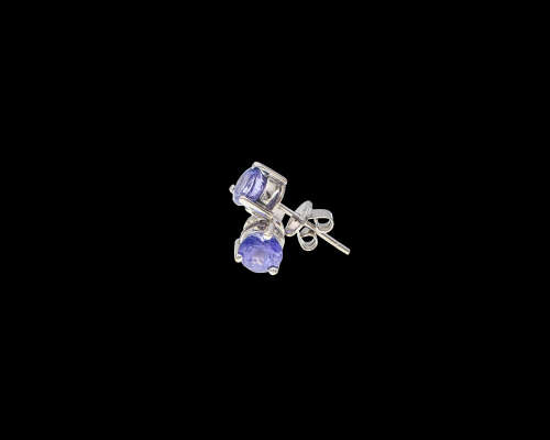 1.8 grams 18 carat White Gold Tanzantie Stud Earrings