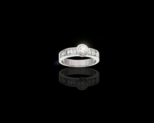 5.3 grams 18 carat White Gold Diamond Engagement Ring
