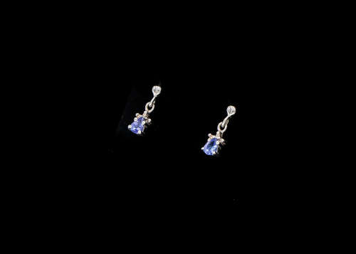 1.2 grams 9 carat White Gold Tanzanite and Diamonds Stud Earrings