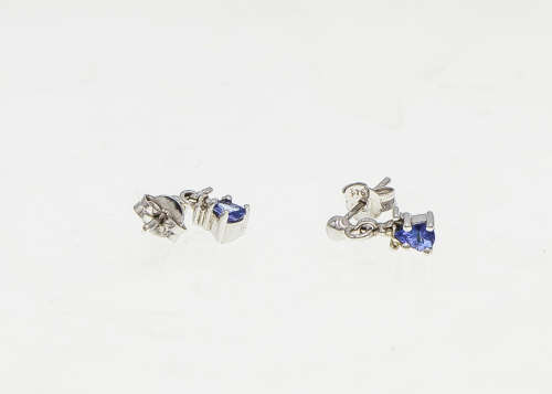 1.2 grams 9 carat White Gold Tanzanite and Diamonds Stud Earrings